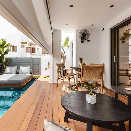 Legato With Private Pool Daire