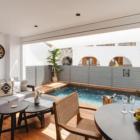 Daire Legato With Private Pool