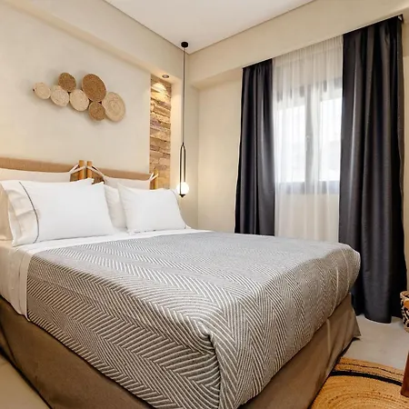 Legato With Private Pool شقة Naxos City