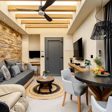 Legato With Private Pool *